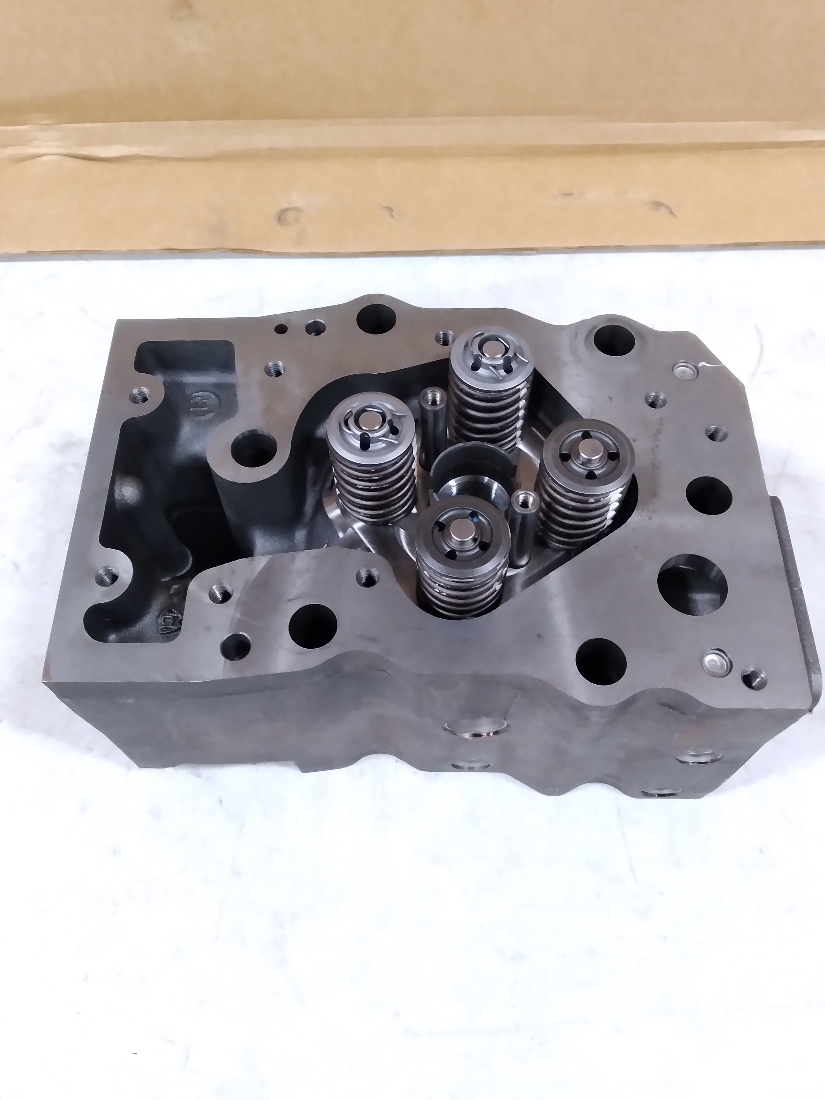 NEW WAUKESHA DA308002C APG 1000 CYLINDER HEAD
