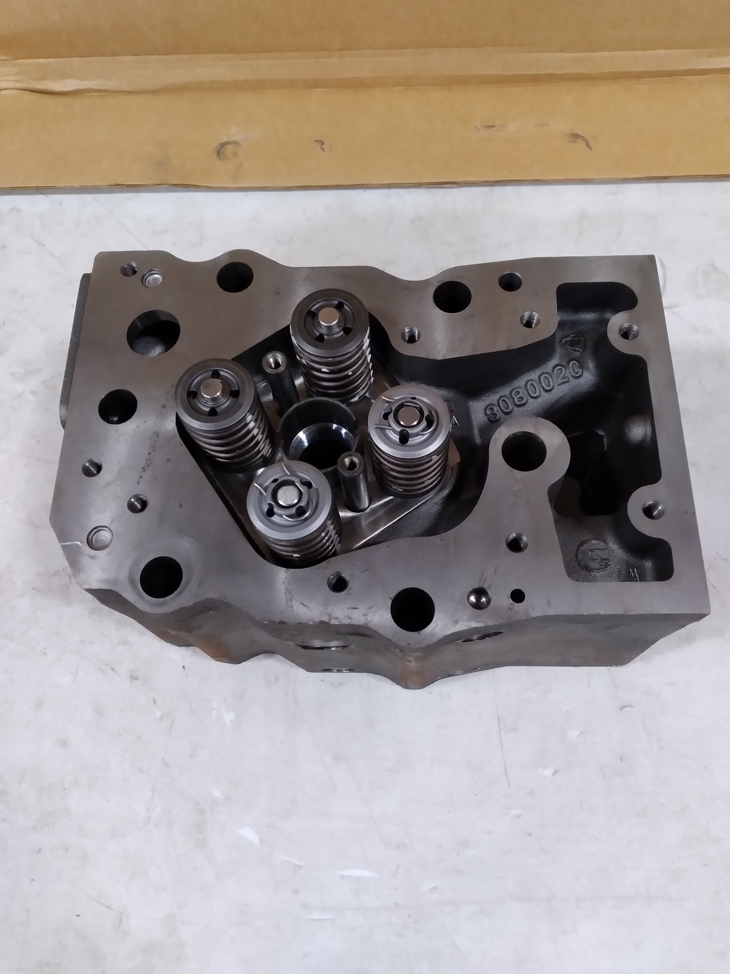 NEW WAUKESHA DA308002C APG 1000 CYLINDER HEAD