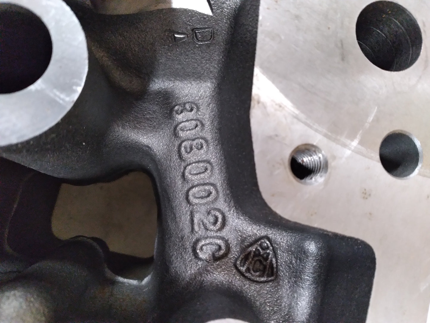 NEW WAUKESHA DA308002C APG 1000 CYLINDER HEAD