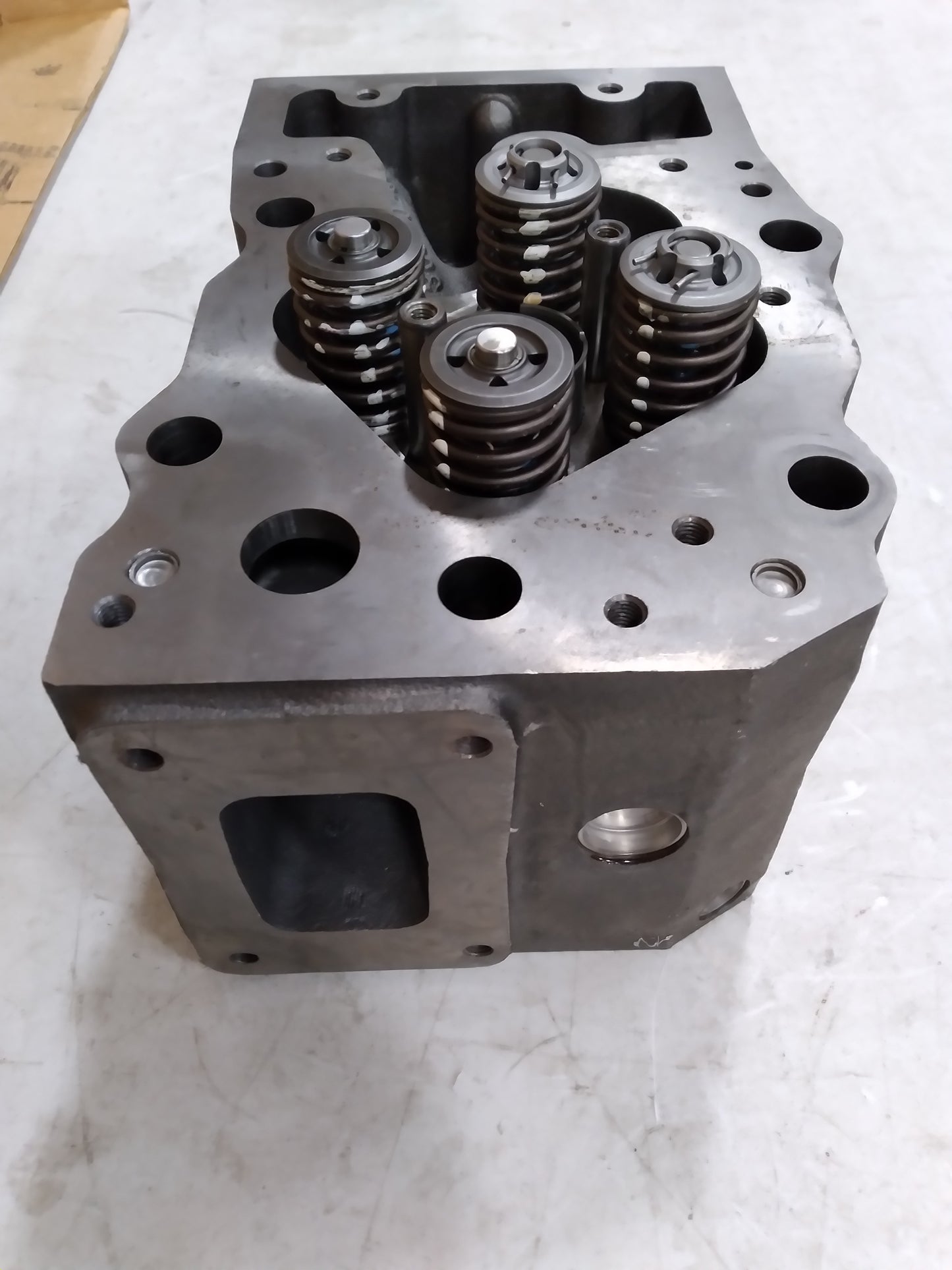NEW WAUKESHA DA308002C APG 1000 CYLINDER HEAD