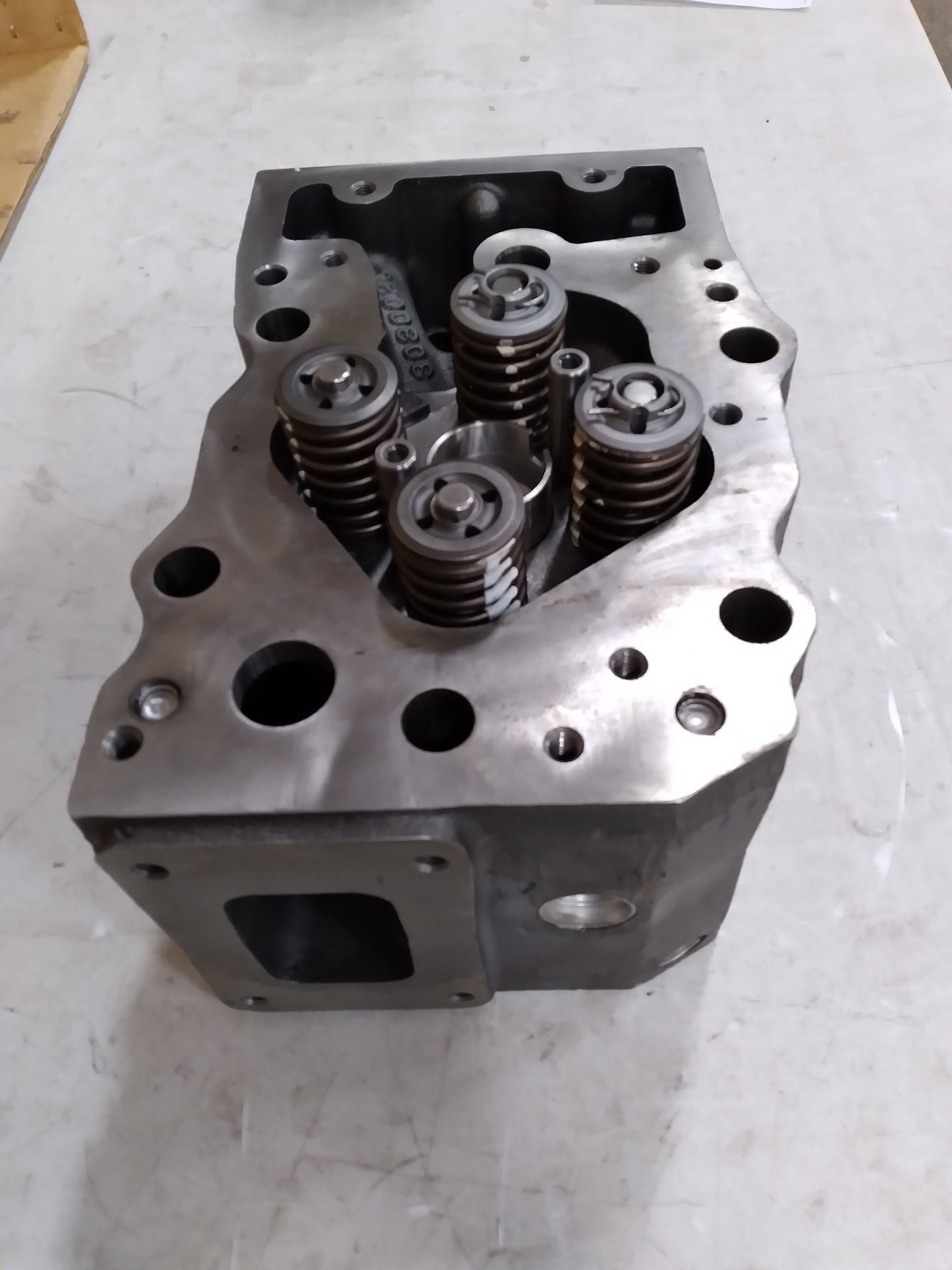NEW WAUKESHA AA308002C APG 1000 CYLINDER HEAD